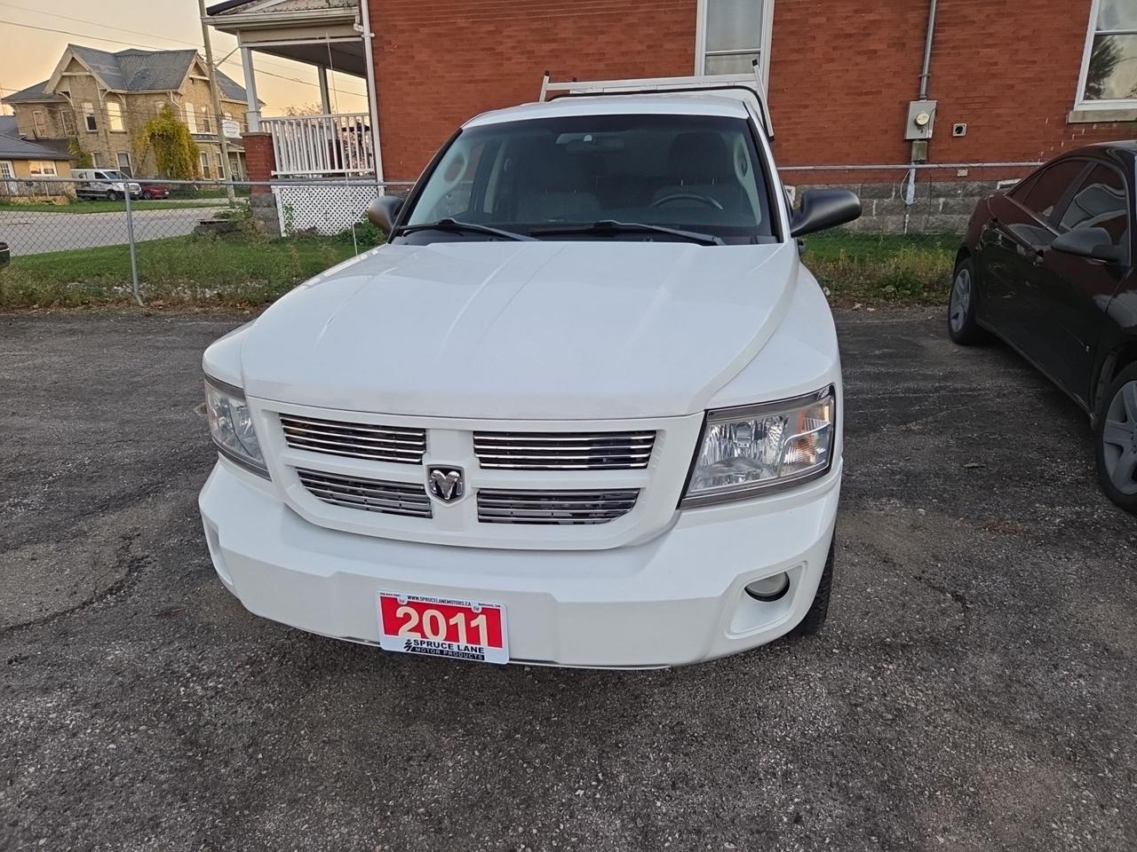 2011 RAM Dakota SXT Photo