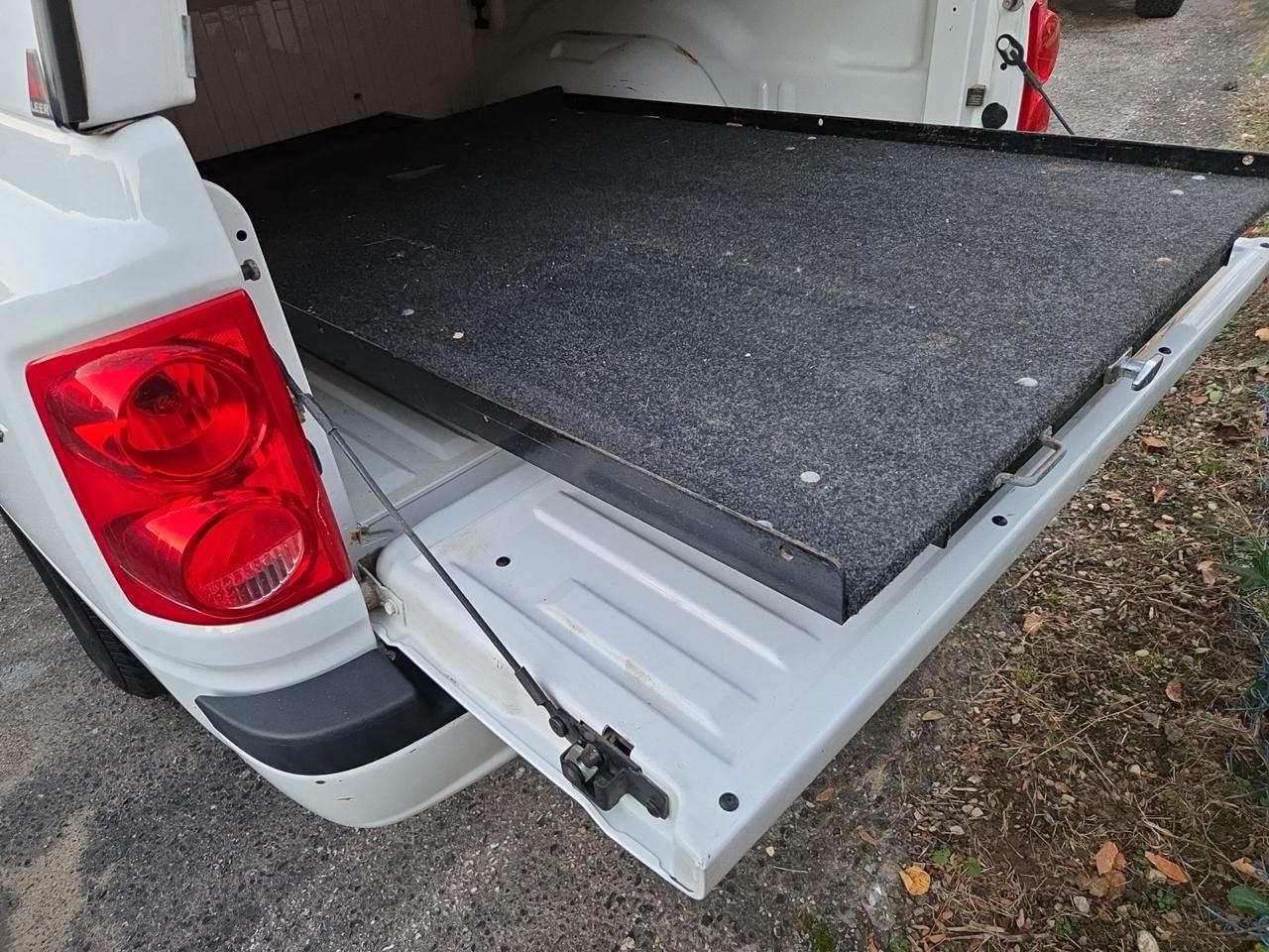 2011 RAM Dakota SXT Photo