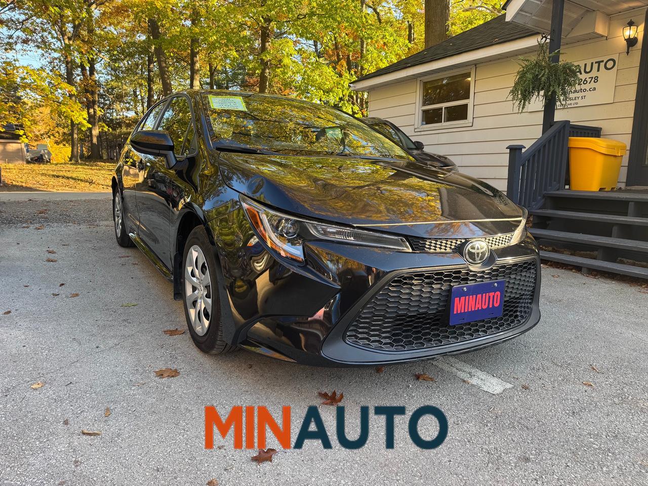 2022 Toyota Corolla LE Photo0