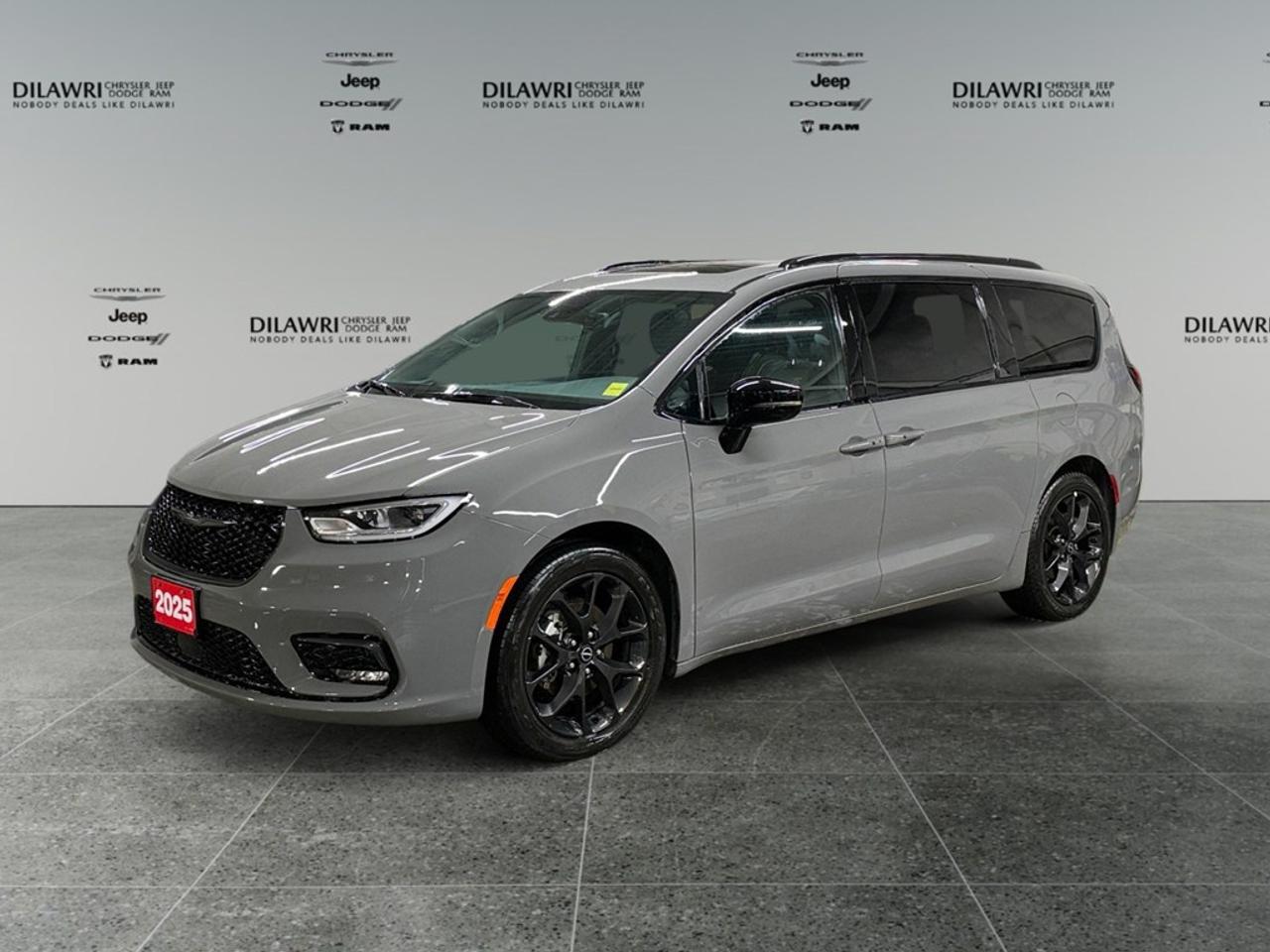 2025 Chrysler Pacifica Limited FWD Photo