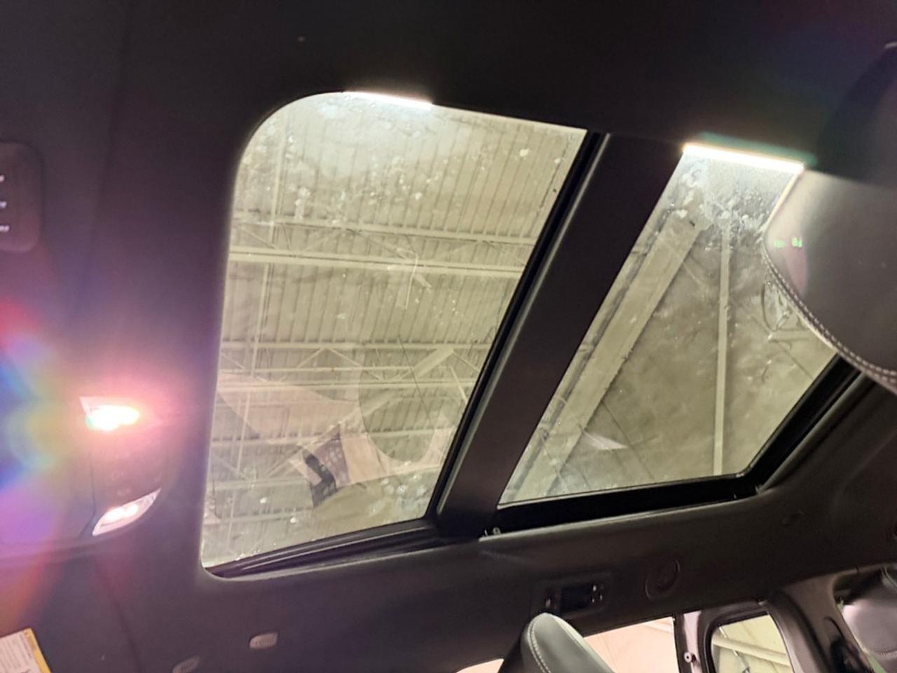 2025 Chrysler Pacifica Limited FWD Photo