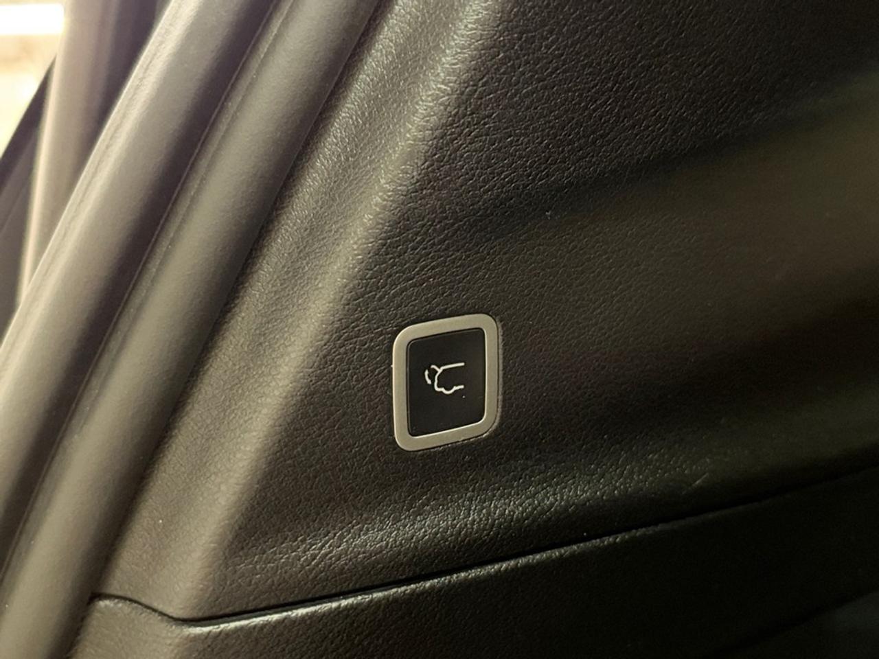 2025 Chrysler Pacifica Limited FWD Photo