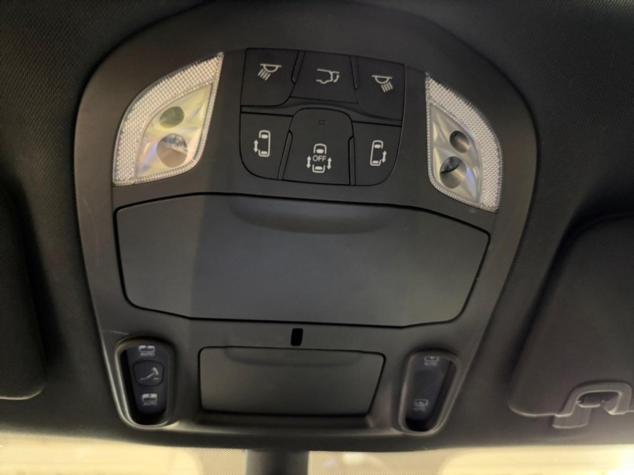 2025 Chrysler Pacifica Limited FWD Photo