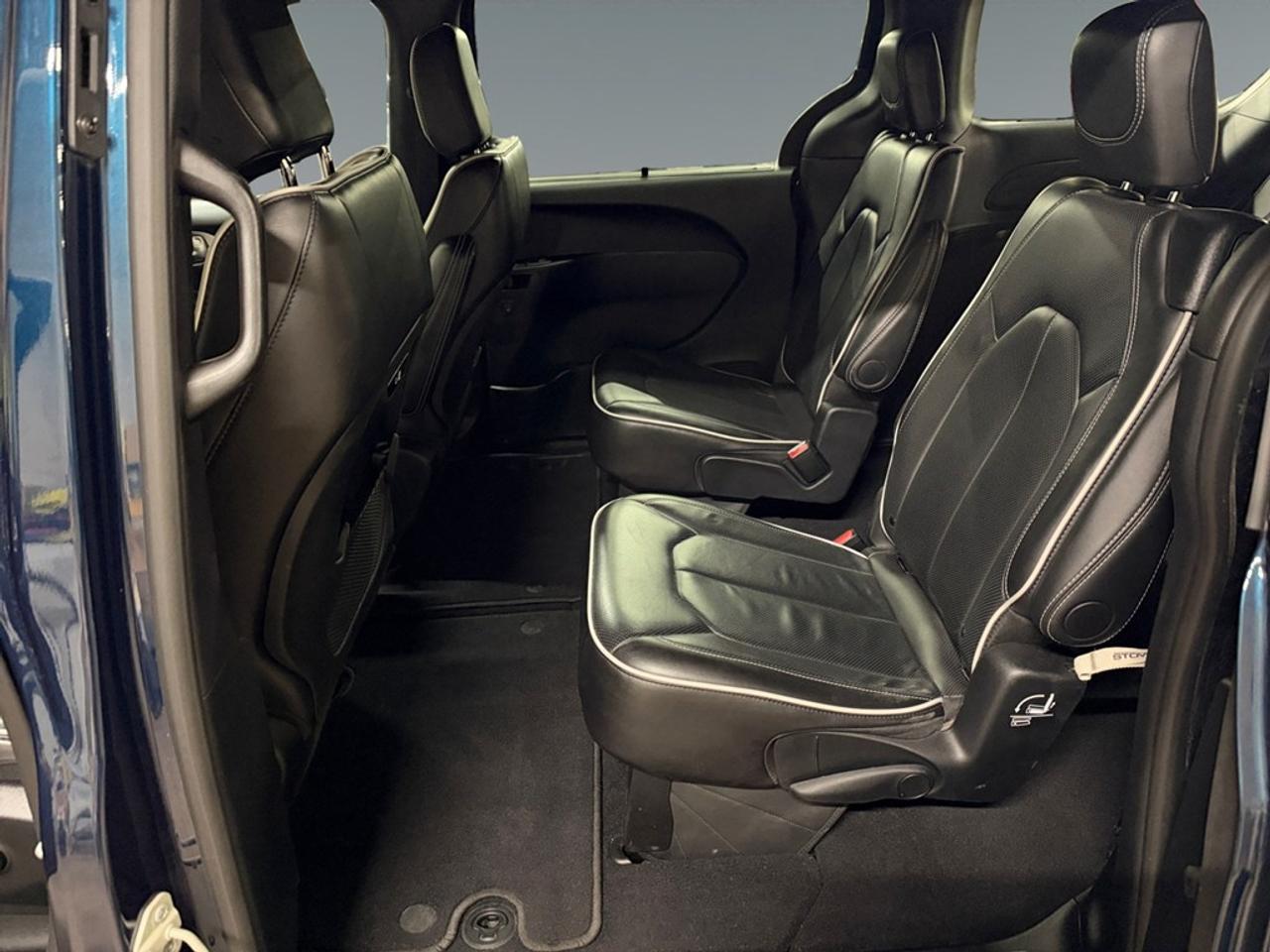 2025 Chrysler Pacifica Limited FWD Photo