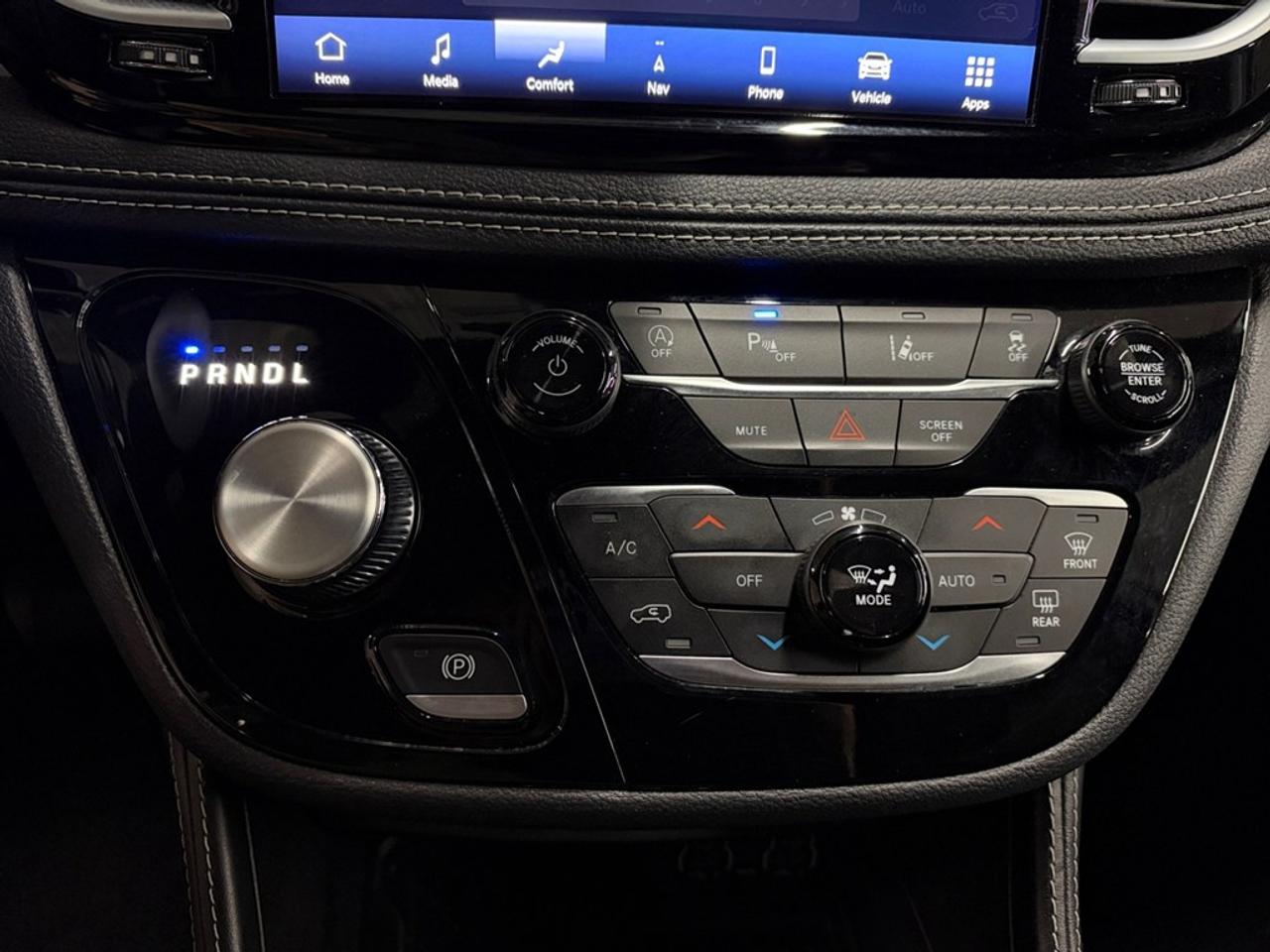 2025 Chrysler Pacifica Limited FWD Photo