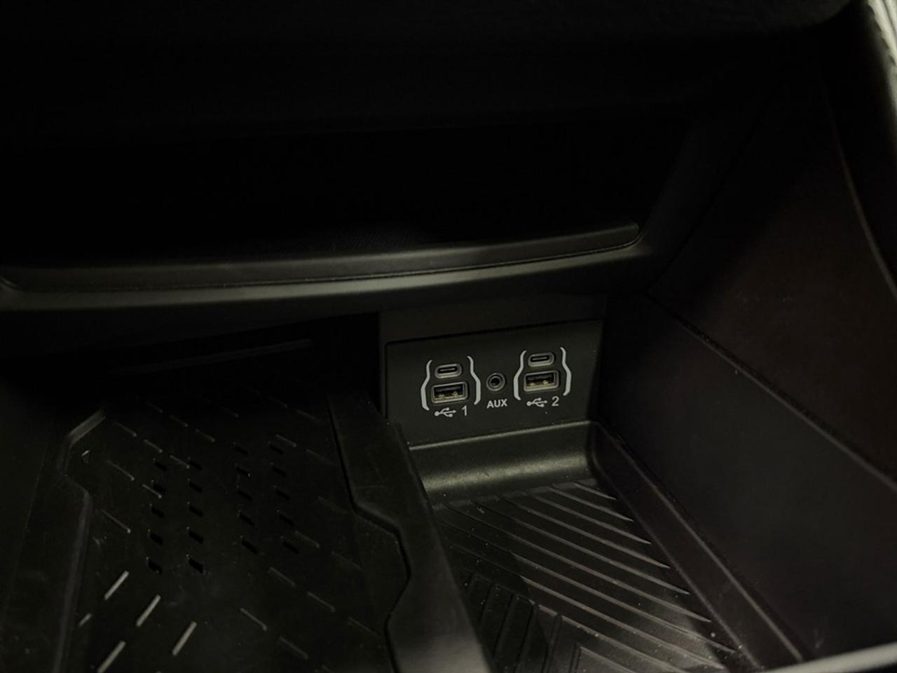 2025 Chrysler Pacifica Limited FWD Photo