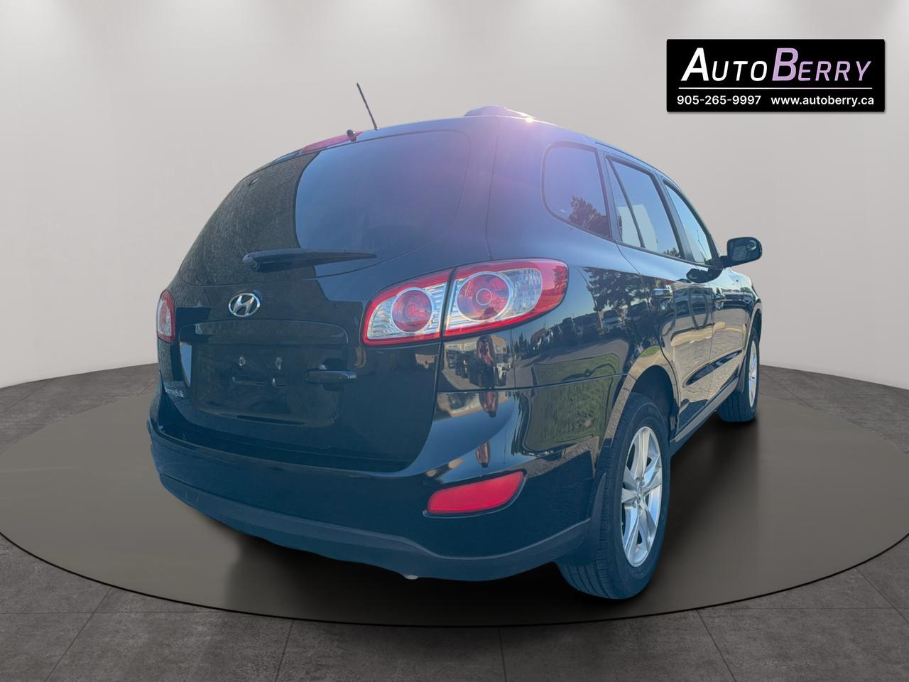 2012 Hyundai Santa Fe FWD 4dr I4 Auto GL Premium Photo