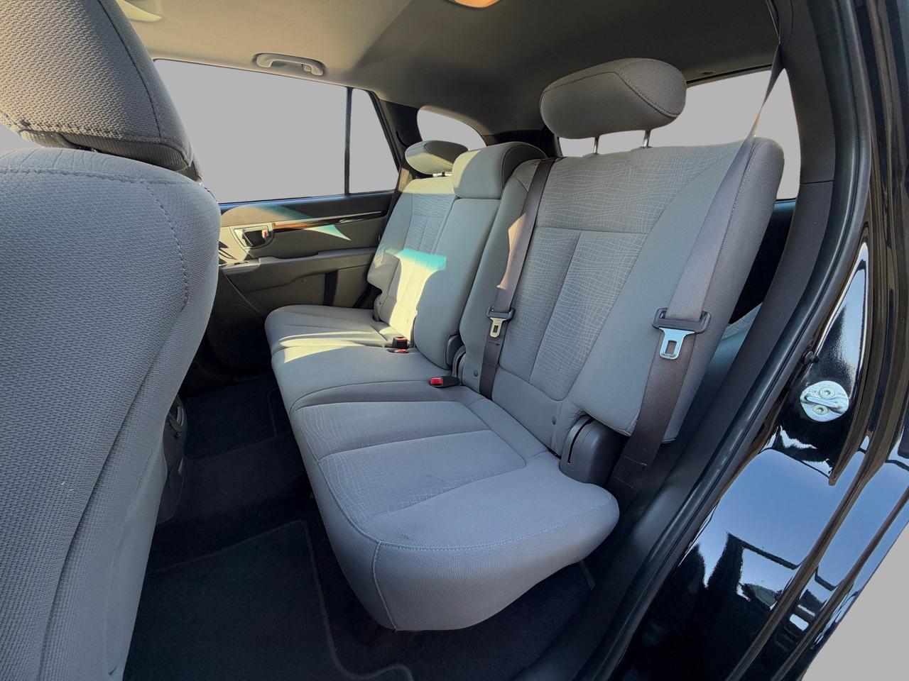 2012 Hyundai Santa Fe FWD 4dr I4 Auto GL Premium Photo