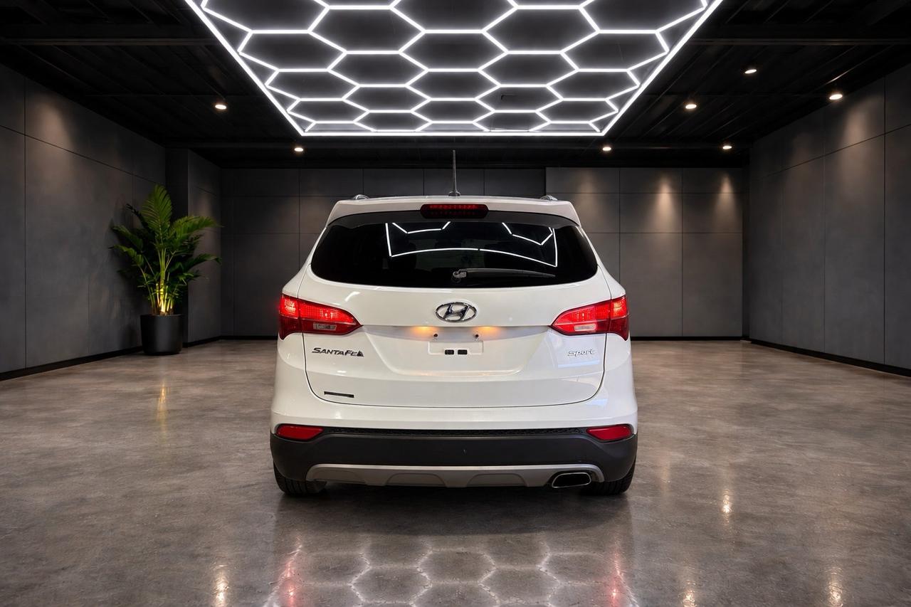 2014 Hyundai Santa Fe Sport FWD 2.4L Photo