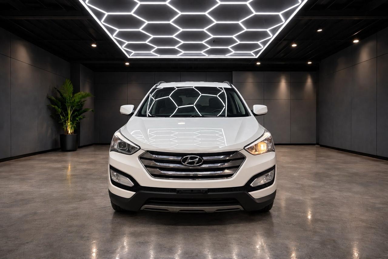 2014 Hyundai Santa Fe Sport FWD 2.4L Photo1