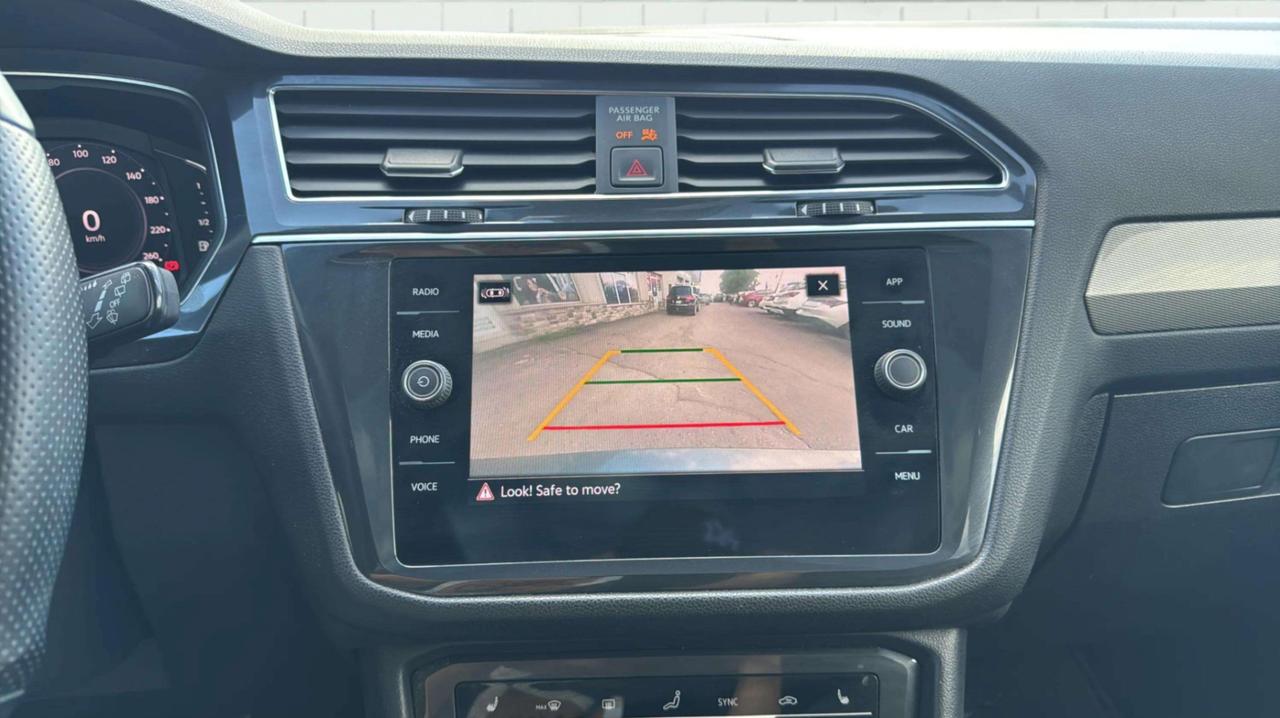 2024 Volkswagen Tiguan Comfortline R-Line Black Edition 4MOTION Photo