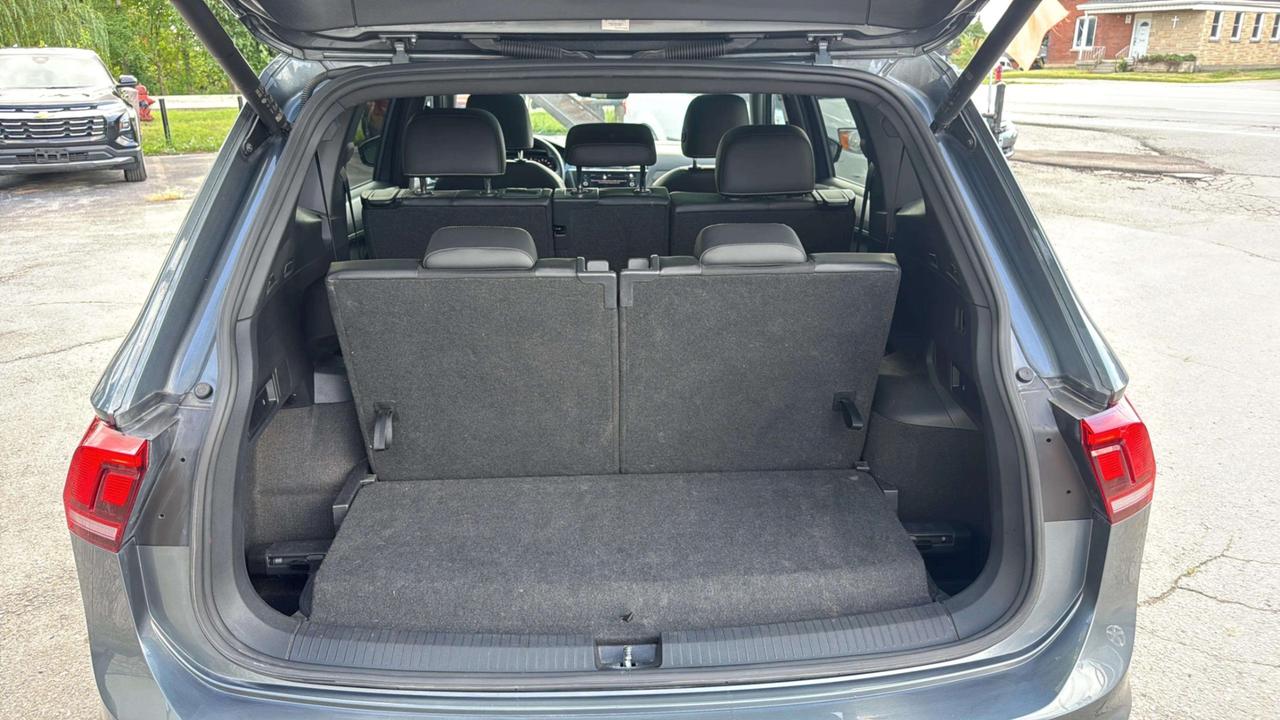 2024 Volkswagen Tiguan Comfortline R-Line Black Edition 4MOTION Photo
