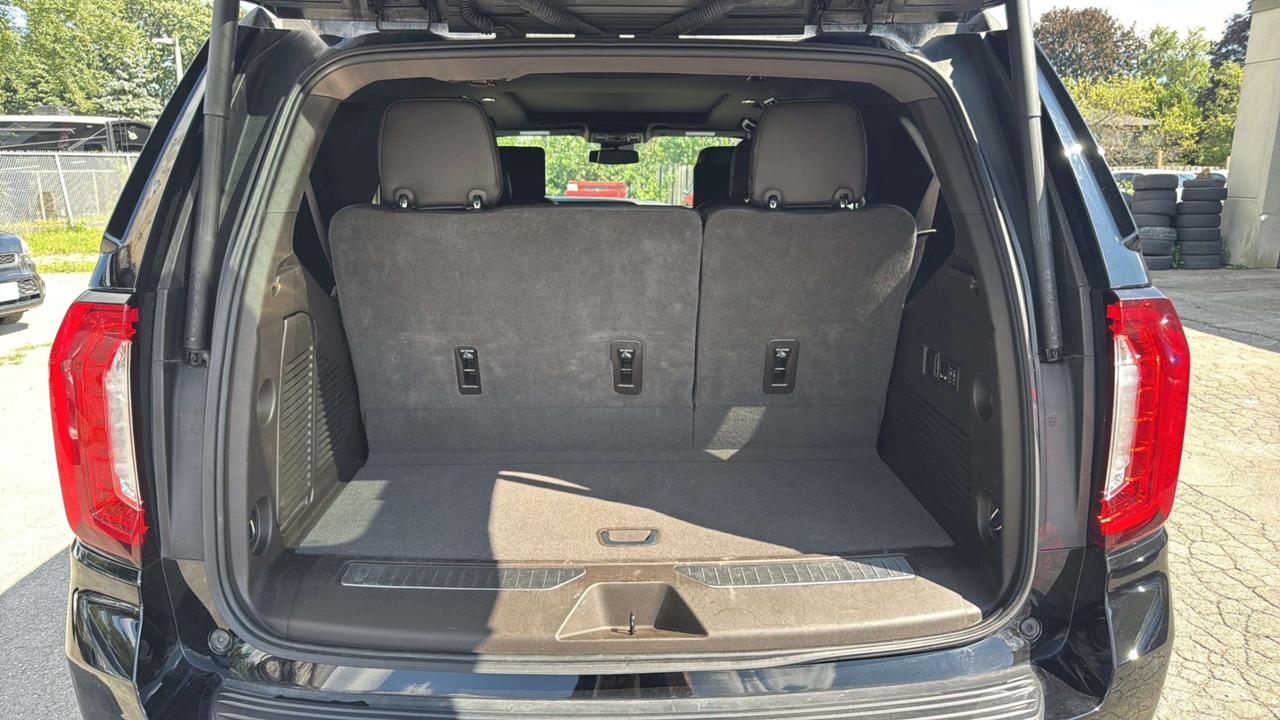 2024 GMC Yukon 4WD 4dr Denali Photo