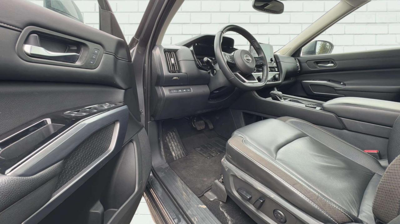 2022 Nissan Pathfinder SL 7 PASSENGER PANORAMIC SUNROOF LEATHER 4WD Photo