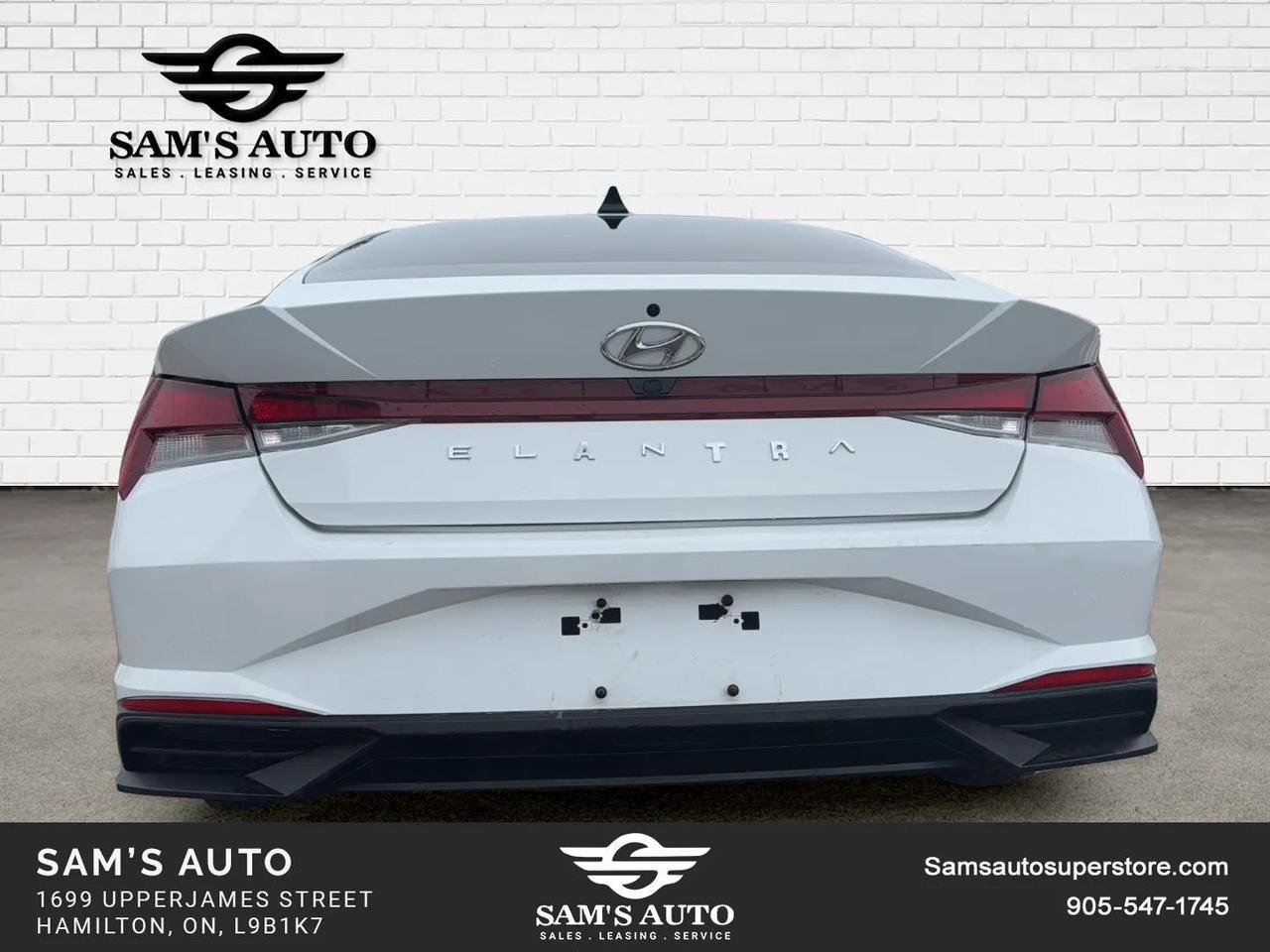 2021 Hyundai Elantra Preferred IVT Photo3