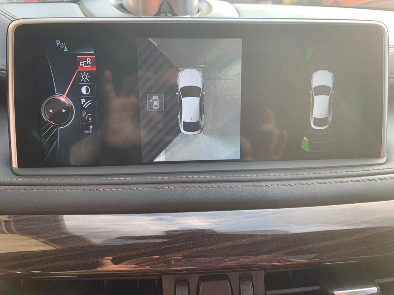 2015 BMW X6 AWD 4DR XDRIVE50I Photo