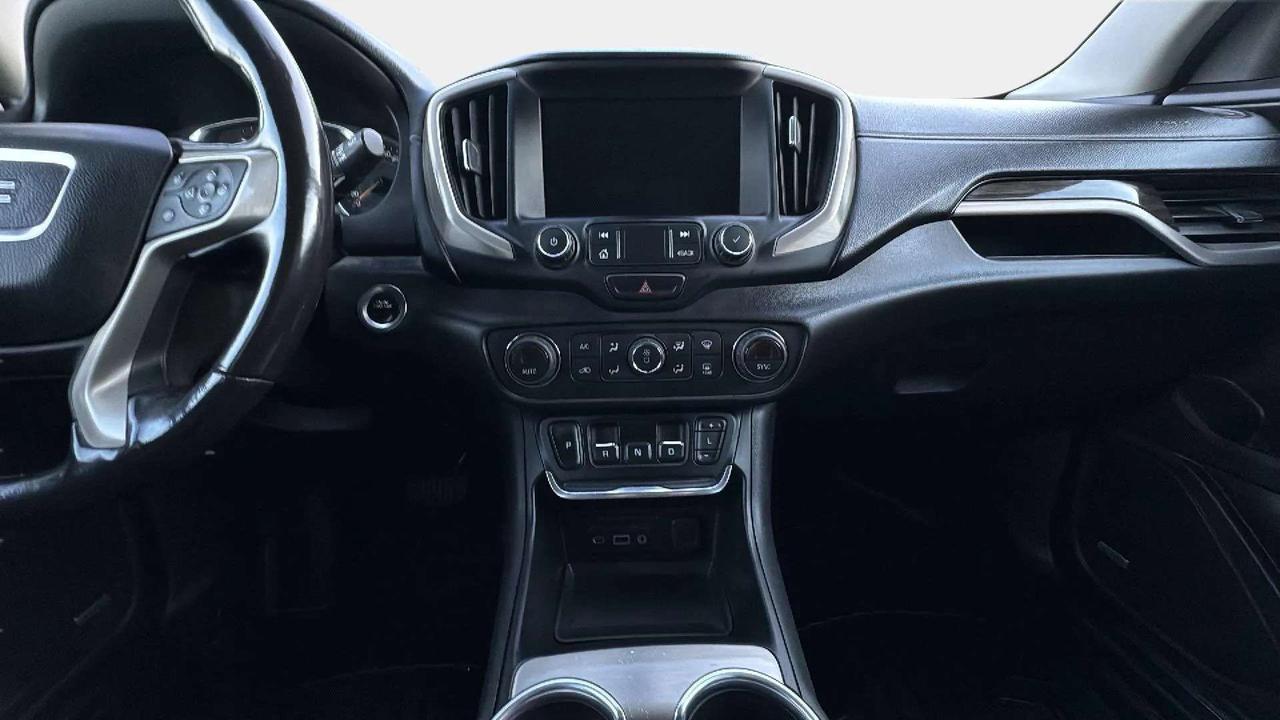 2020 GMC Terrain AWD Denali Fully Loaded Photo