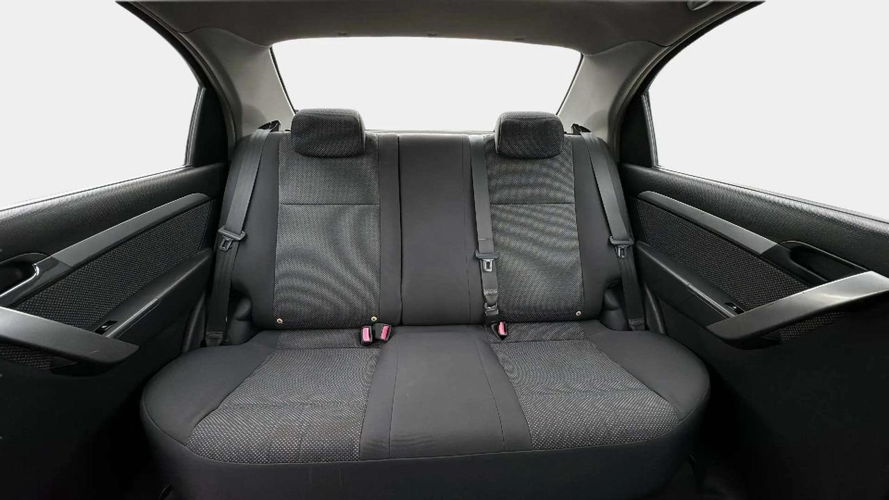 2009 Pontiac G3 Wave 4dr Sdn SE Photo