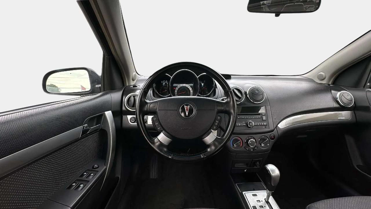 2009 Pontiac G3 Wave 4dr Sdn SE Photo