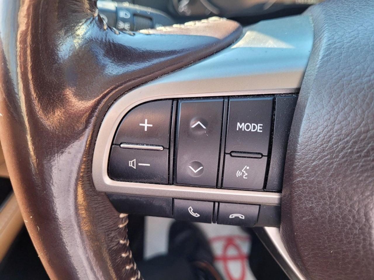 2016 Lexus ES 350 4dr Sdn Photo