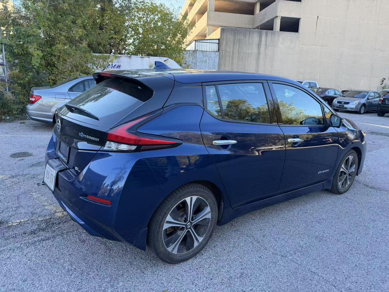 2018 Nissan Leaf SV Photo