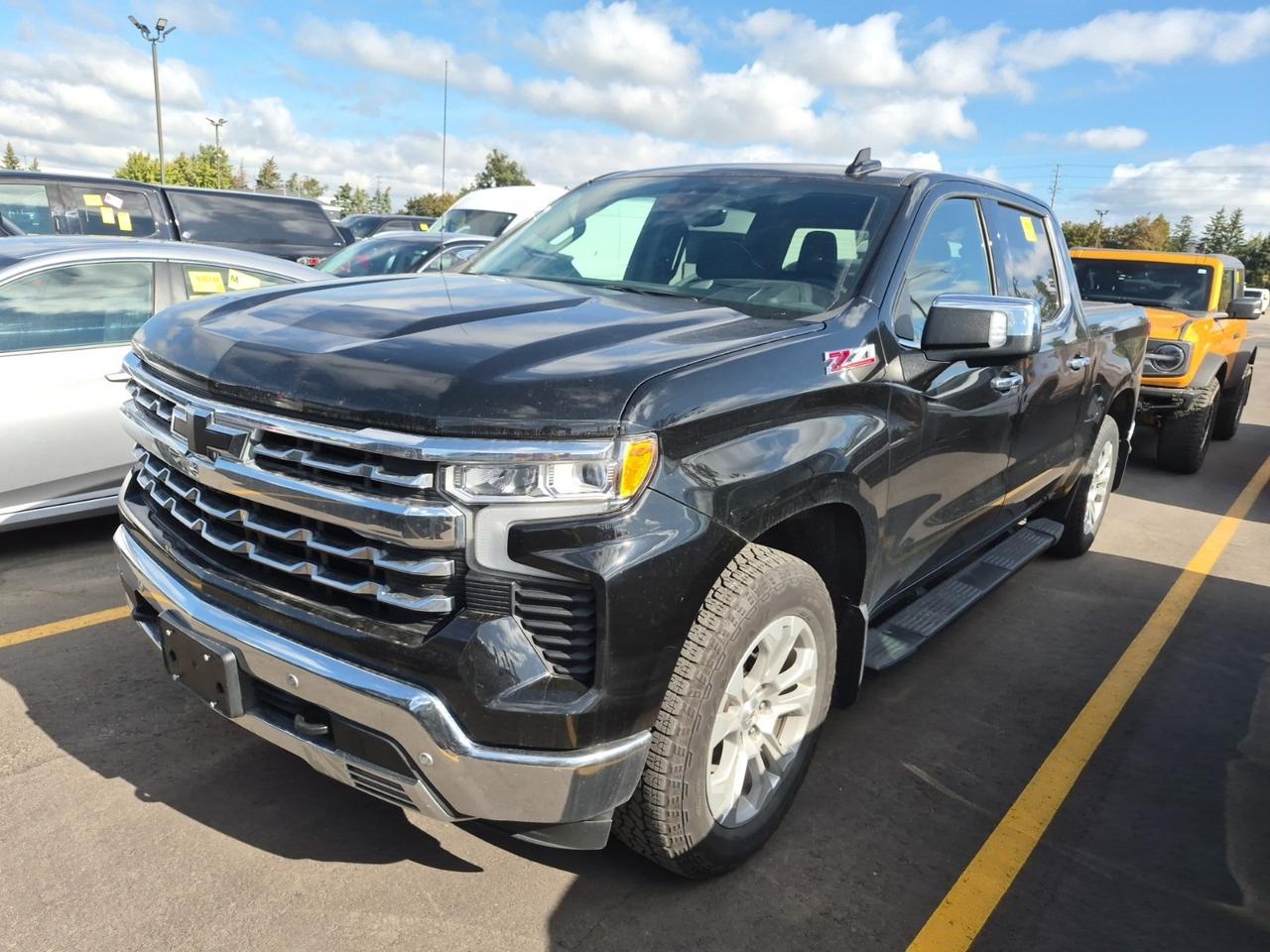 2024 Chevrolet Silverado 1500 LTZ/5.3L V8/SUNROOF/LEATHER/TECH/MULTIPRO/OFF GMAC LEASE! Photo0