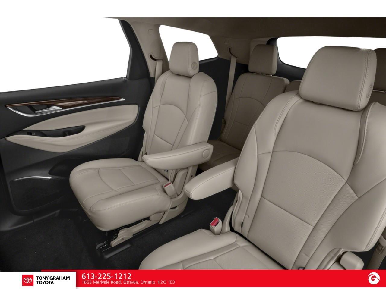 2019 Buick Enclave Essence Photo
