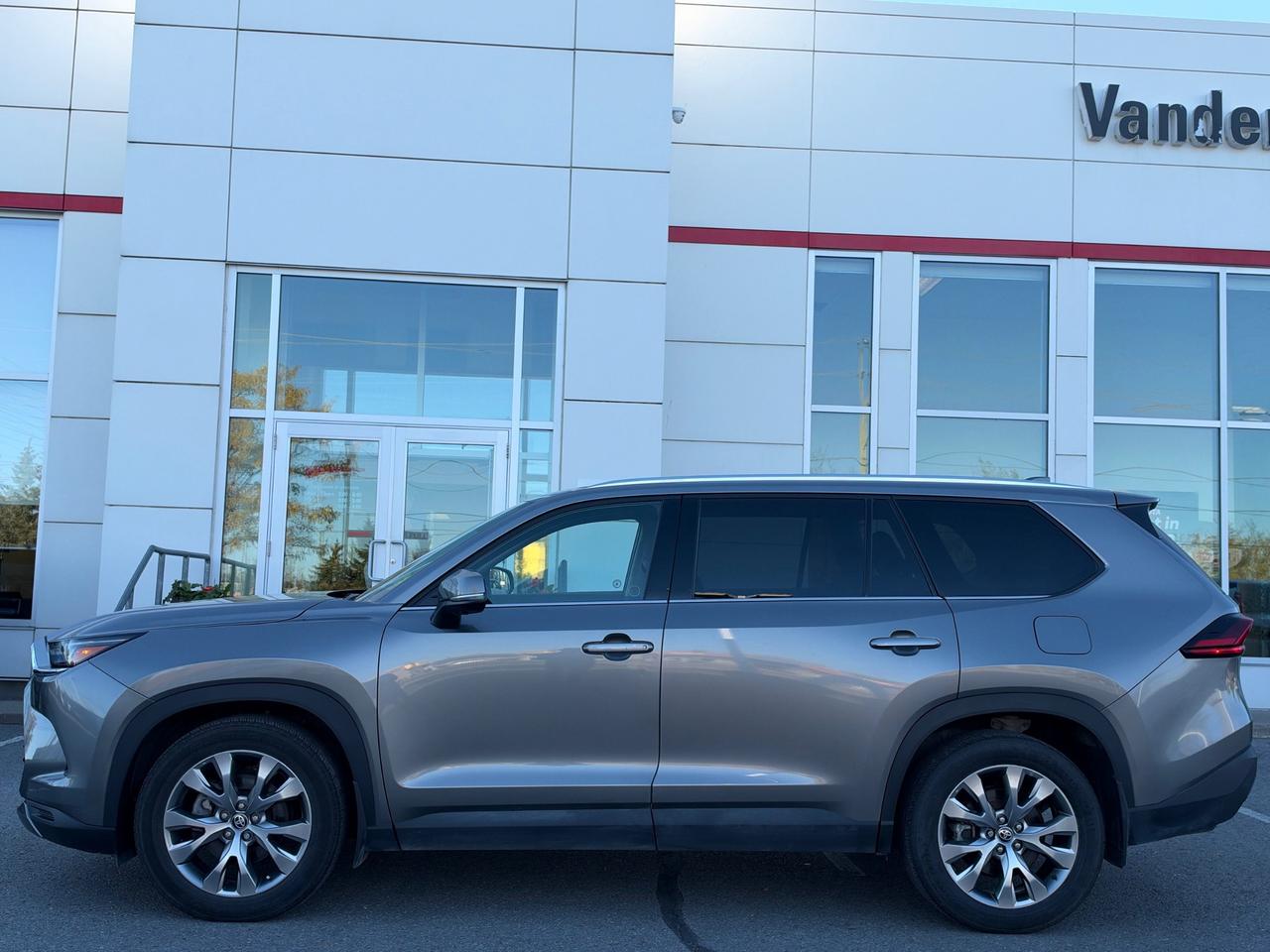 2025 Toyota Grand Highlander Hybrid Limited HYBRID LIMITED! Photo