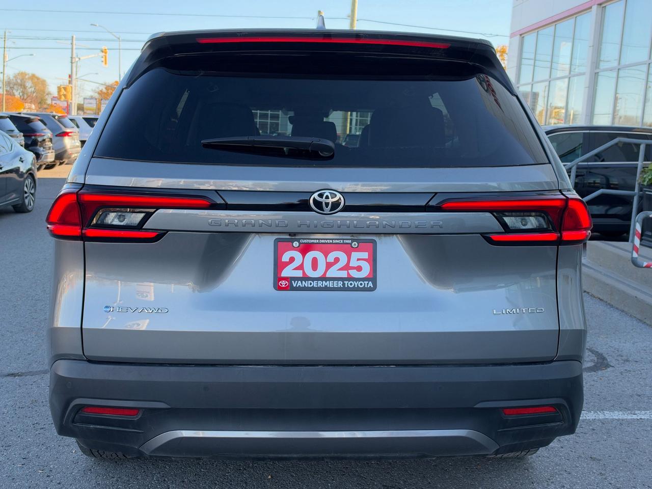 2025 Toyota Grand Highlander Hybrid Limited HYBRID LIMITED! Photo