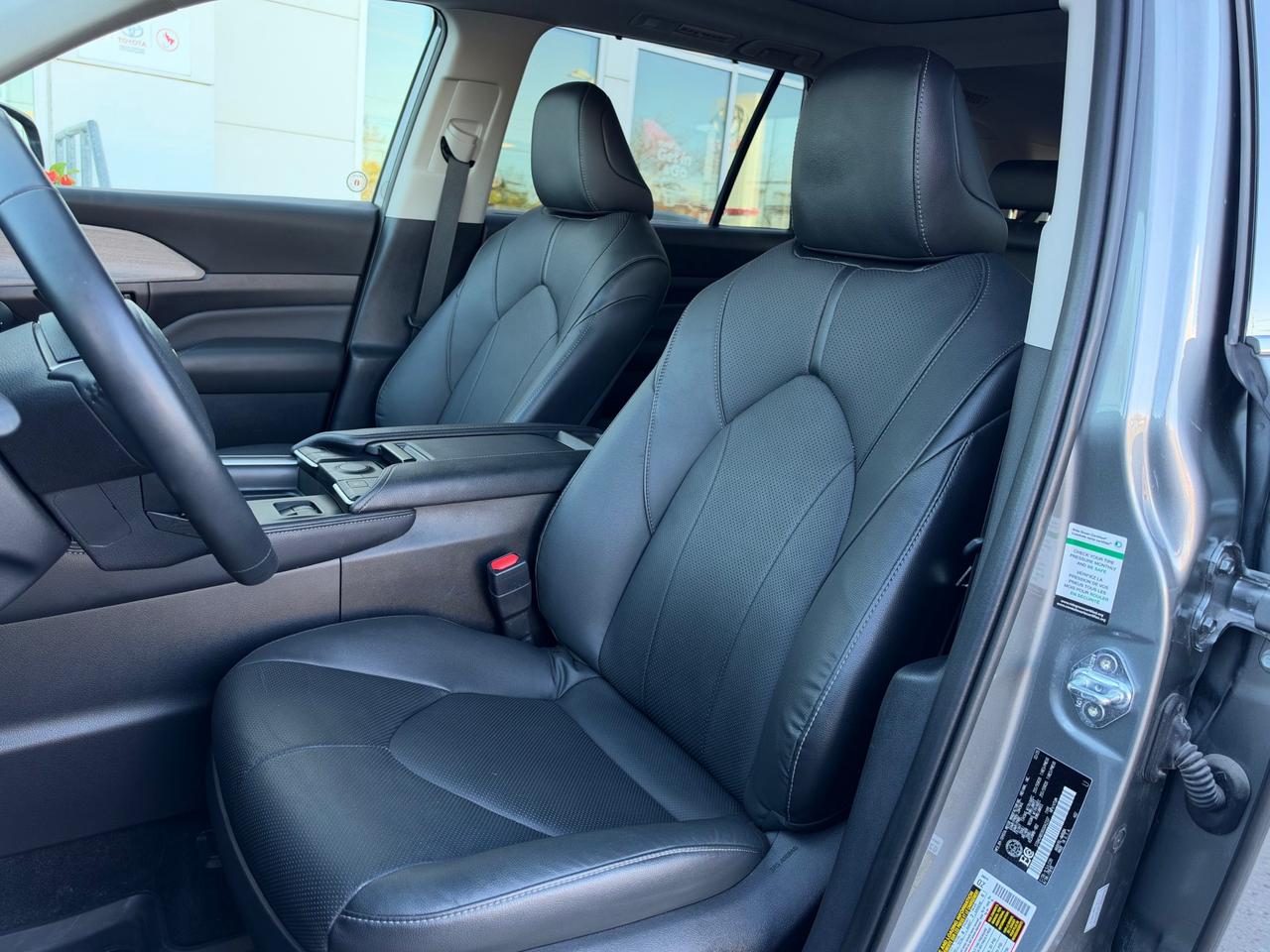 2025 Toyota Grand Highlander Hybrid Limited HYBRID LIMITED! Photo