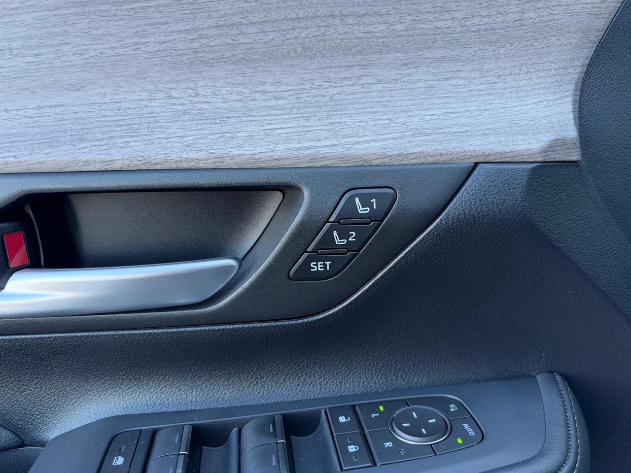 2025 Toyota Grand Highlander Hybrid Limited HYBRID LIMITED! Photo