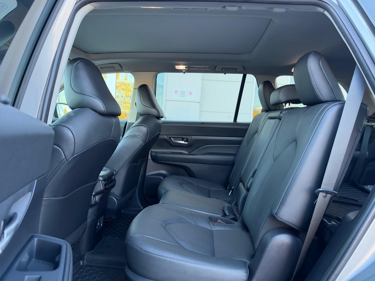 2025 Toyota Grand Highlander Hybrid Limited HYBRID LIMITED! Photo