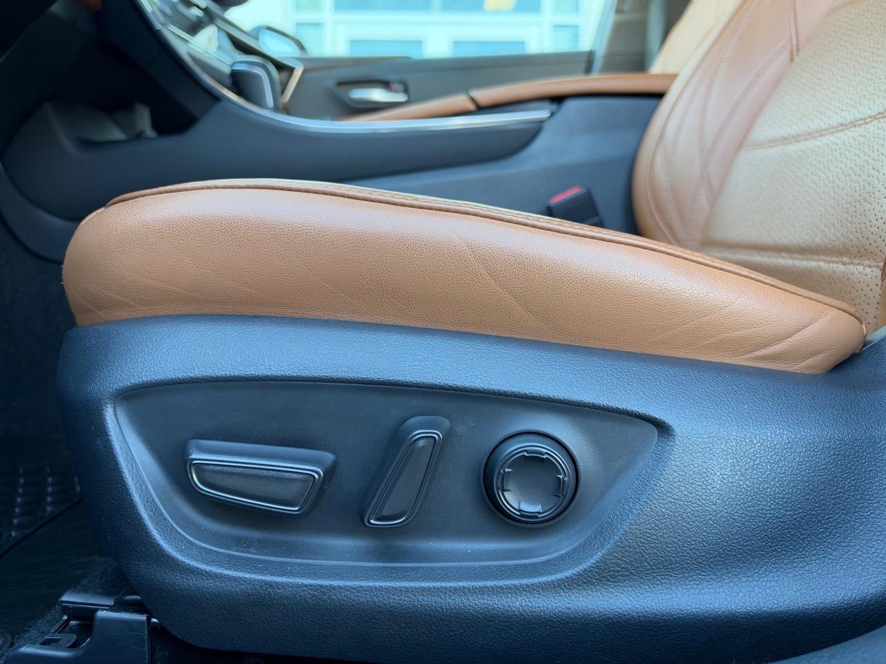 2021 Toyota Avalon Limited TOP OF THE LINE-LIMITED! Photo