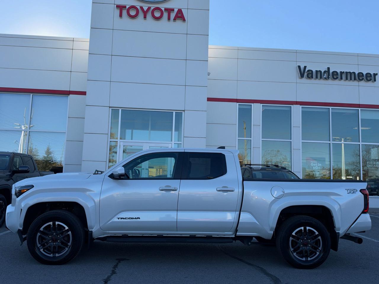 2024 Toyota Tacoma TRD SPORT PREMIUM! Photo3