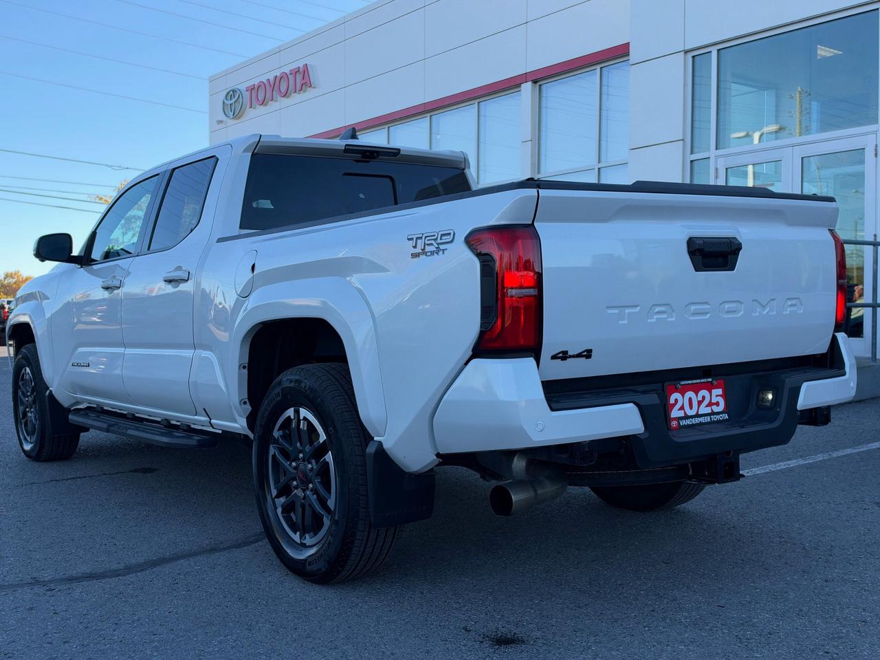 2024 Toyota Tacoma TRD SPORT PREMIUM! Photo4