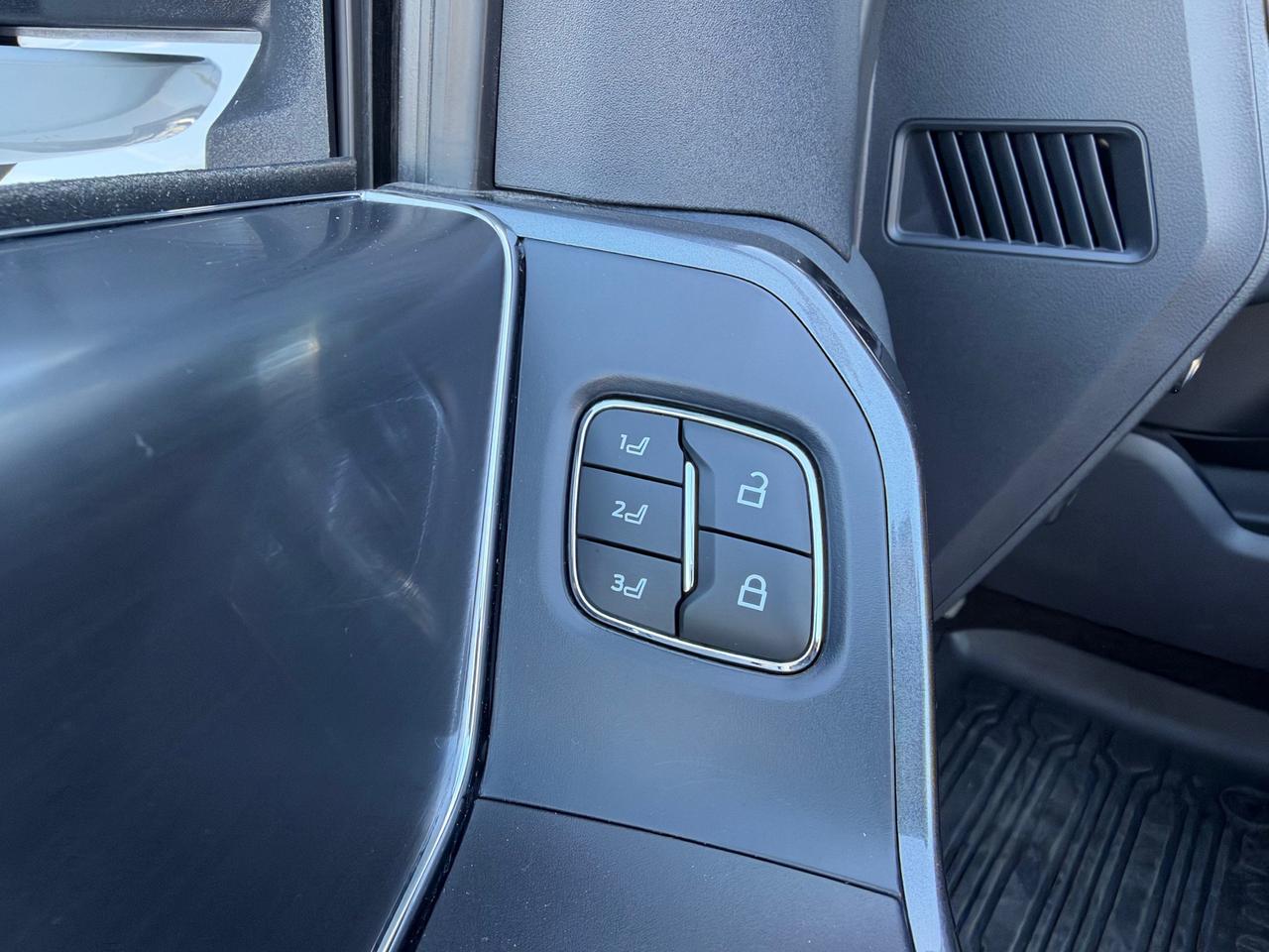 2021 Ford F-150 Lariat LARIAT FX4+3.5 INCH LIFT+WHEELS! Photo