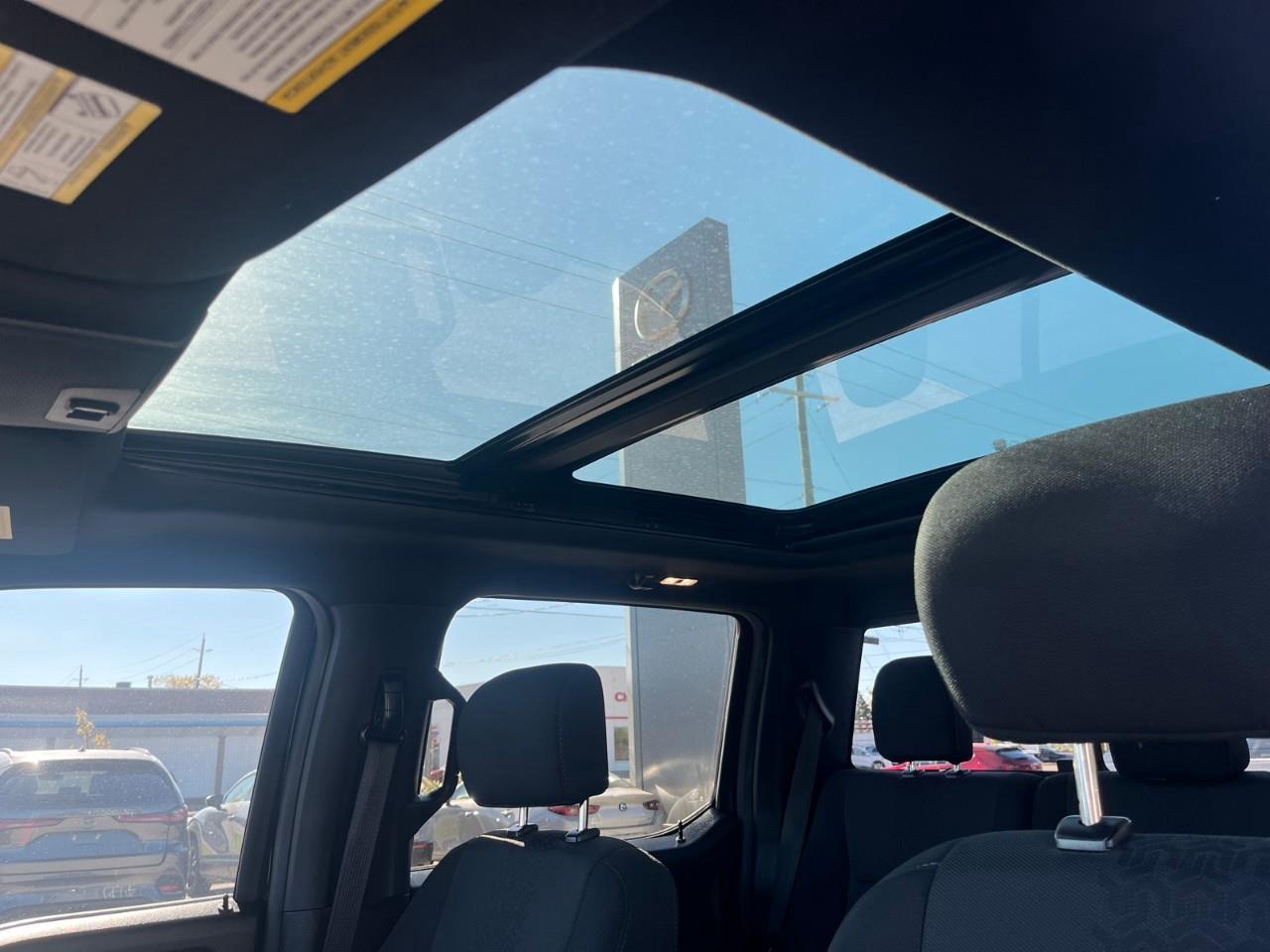 2018 Ford F-150 XLT Spacious Interior | Strong Towing Capability | Versatile Pickup Truck Photo