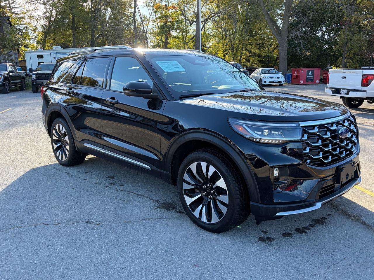 2026 Ford Explorer Platinum 4WD Photo2
