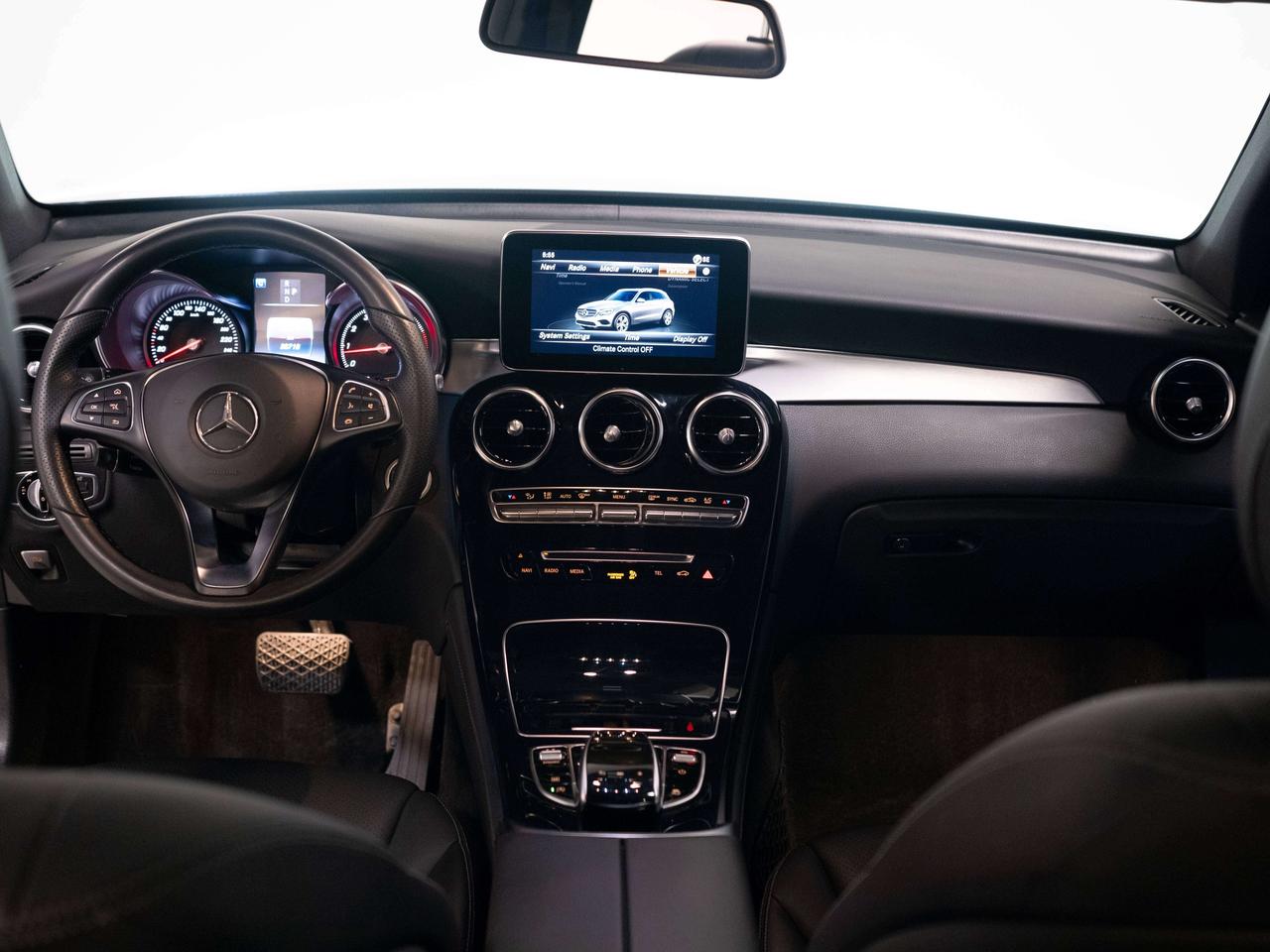 2017 Mercedes-Benz GLC 300 | AMG PKG | PANO Photo