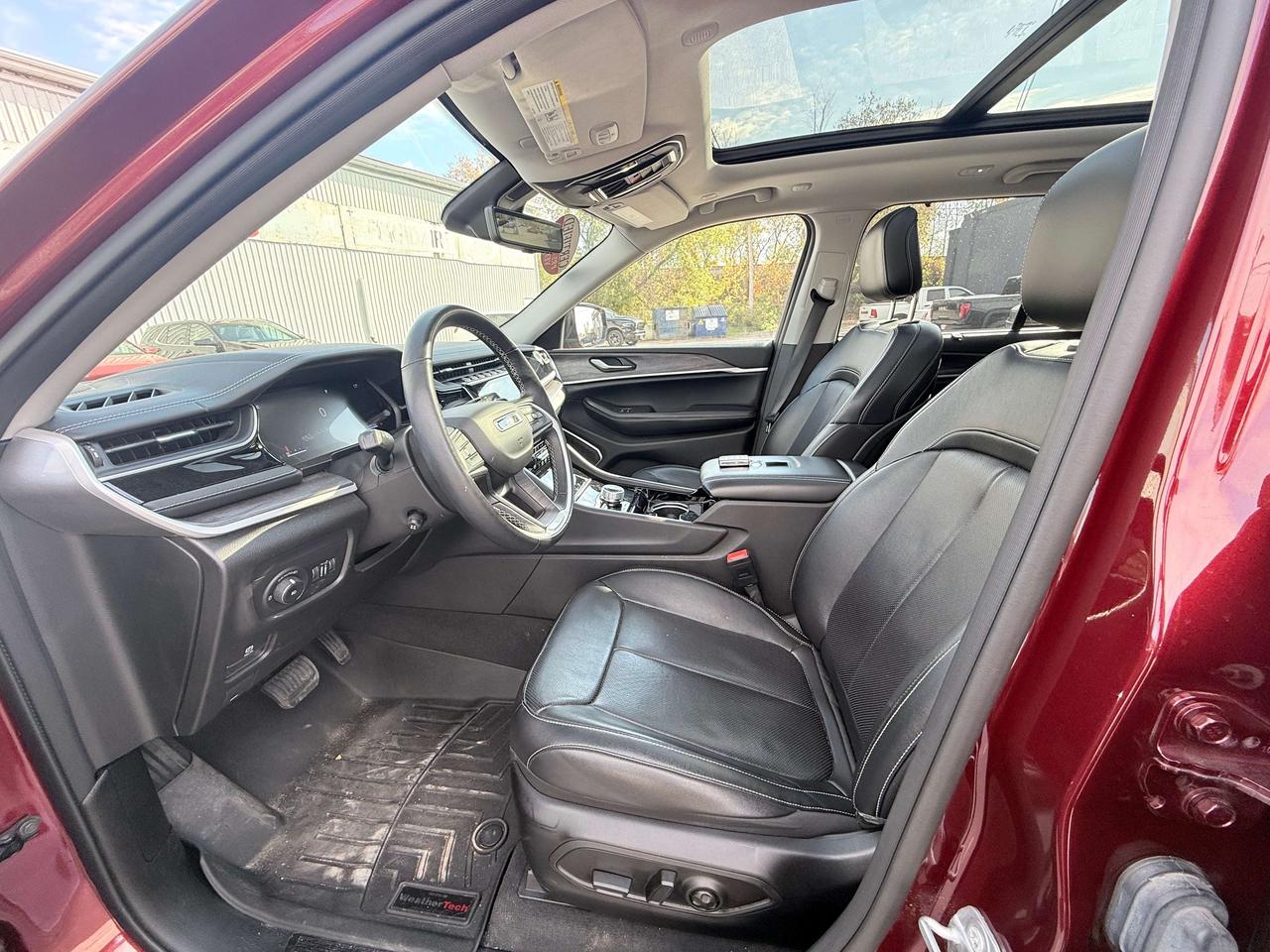 2022 Jeep Grand Cherokee Limited 4X4 - Pano Sunroof - Alpine Sound Photo