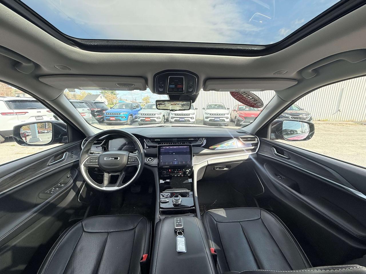 2022 Jeep Grand Cherokee Limited 4X4 - Pano Sunroof - Alpine Sound Photo