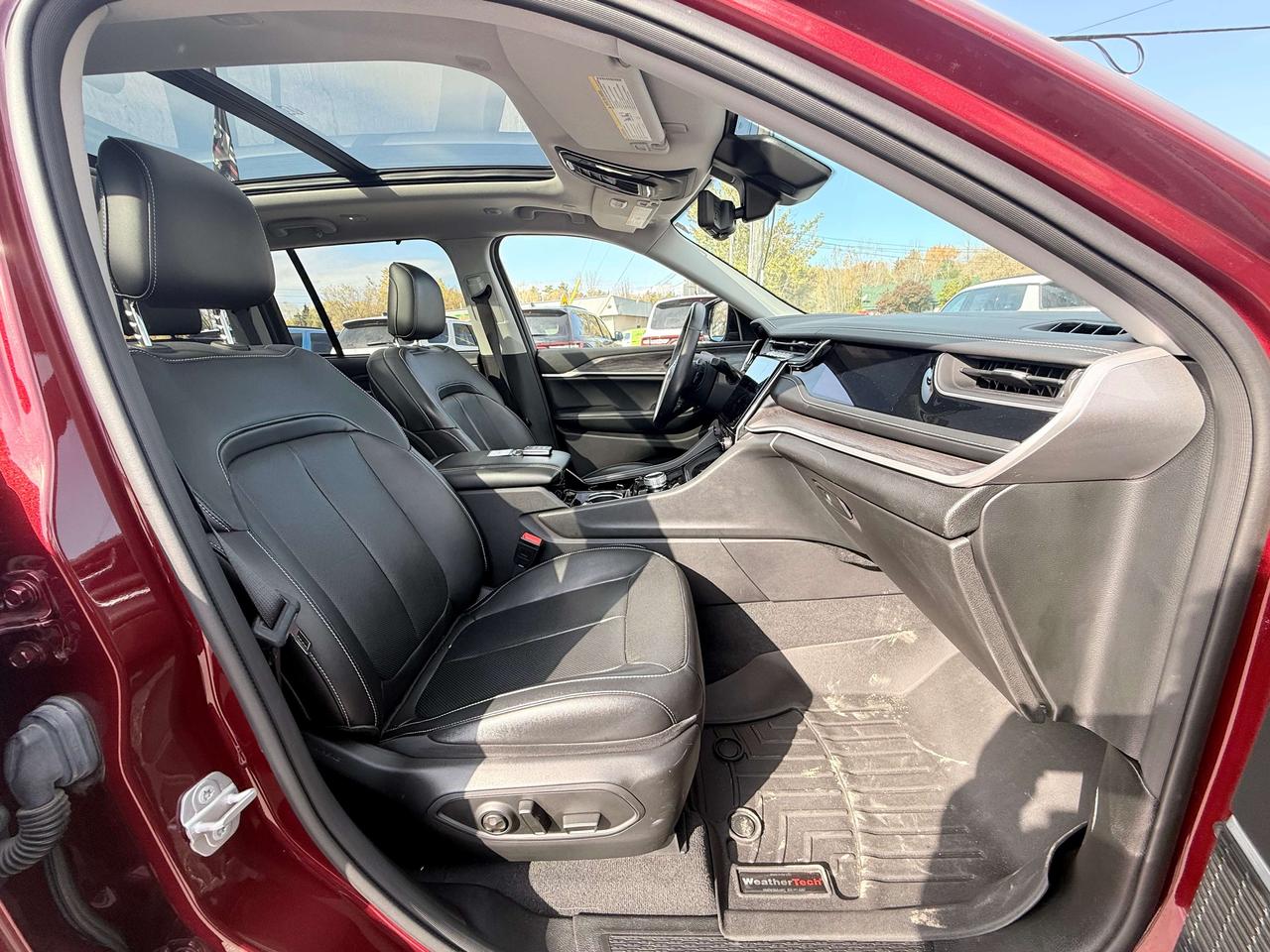 2022 Jeep Grand Cherokee Limited 4X4 - Pano Sunroof - Alpine Sound Photo
