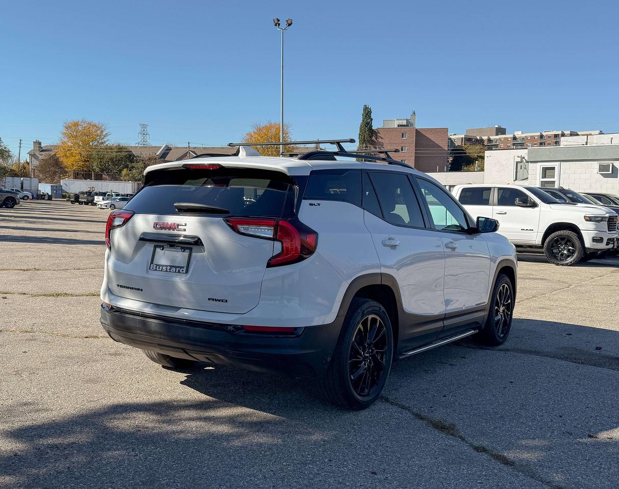 2023 GMC Terrain SLT | BLIND SPOT | SUNROOF | NAVIGATION | Photo