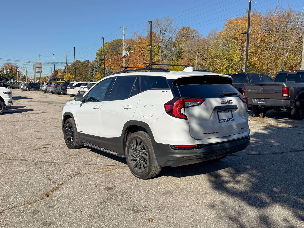 2023 GMC Terrain SLT | BLIND SPOT | SUNROOF | NAVIGATION | Photo