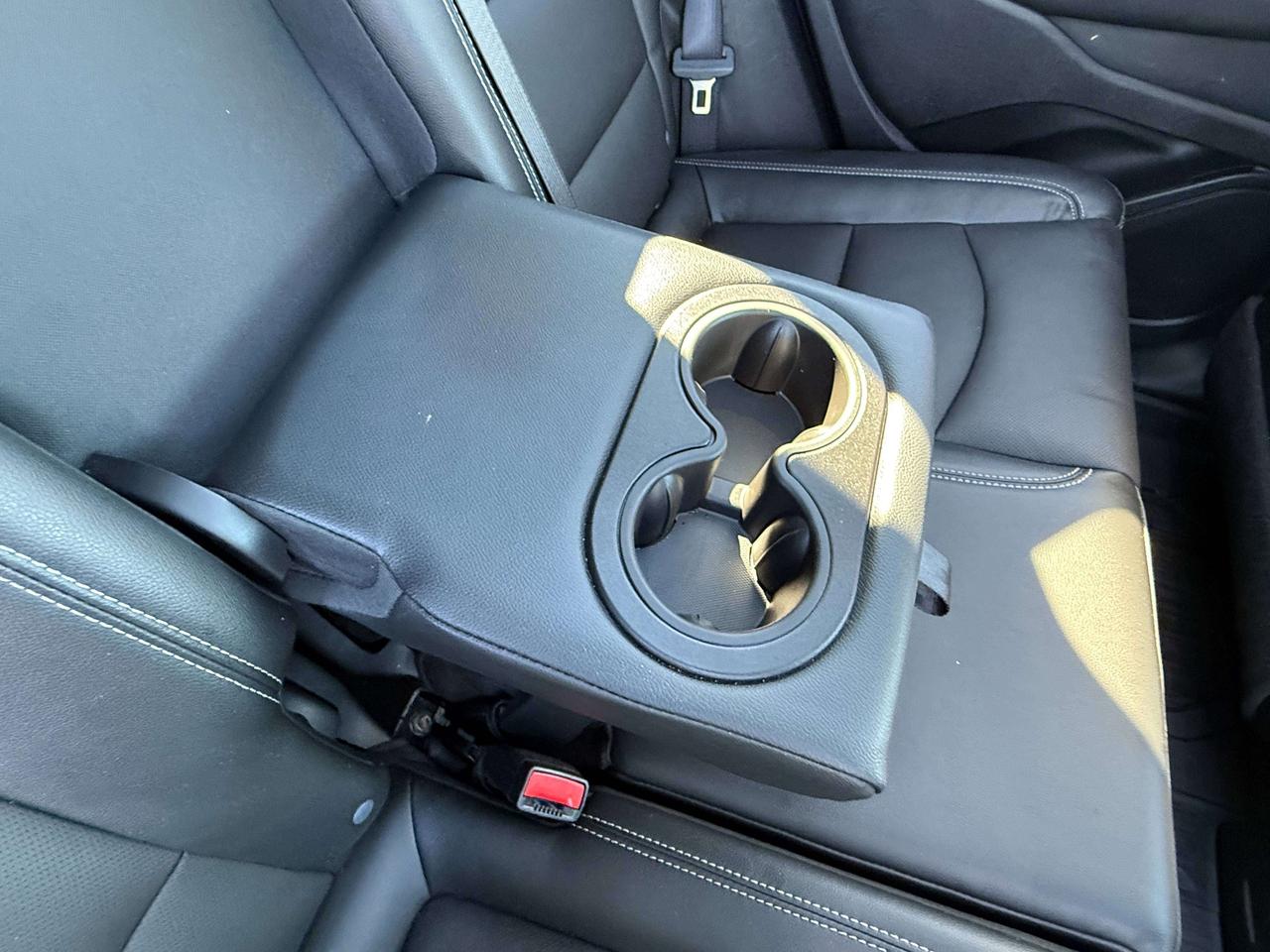 2023 GMC Terrain SLT | BLIND SPOT | SUNROOF | NAVIGATION | Photo
