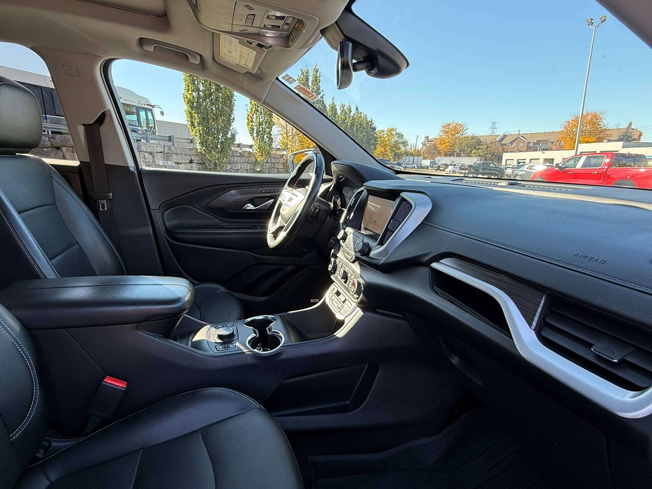 2023 GMC Terrain SLT | BLIND SPOT | SUNROOF | NAVIGATION | Photo