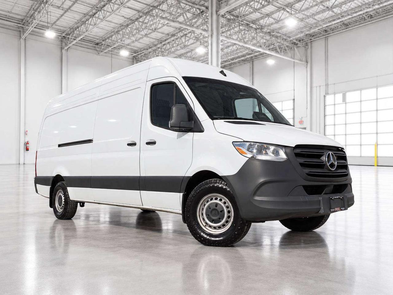 2025 Mercedes-Benz Sprinter 2500 HighRoof Diesel 170" WB | CargoPartition RWD Photo1
