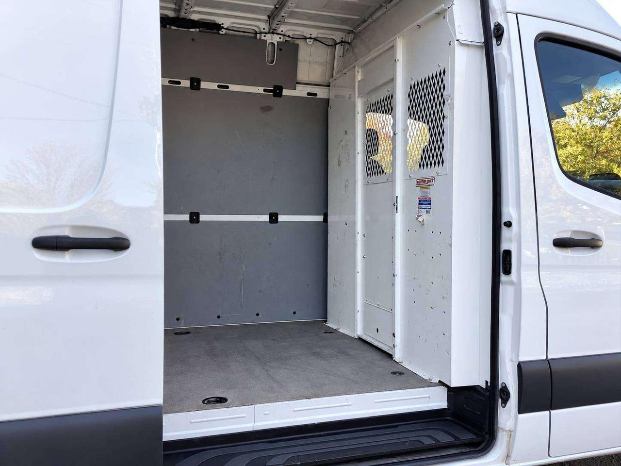 2025 Mercedes-Benz Sprinter 2500 HighRoof Diesel 170" WB | CargoPartition RWD Photo