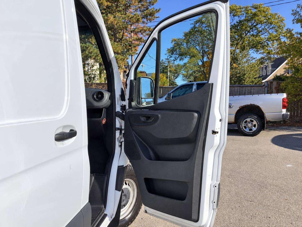 2025 Mercedes-Benz Sprinter 2500 HighRoof Diesel 170" WB | CargoPartition RWD Photo