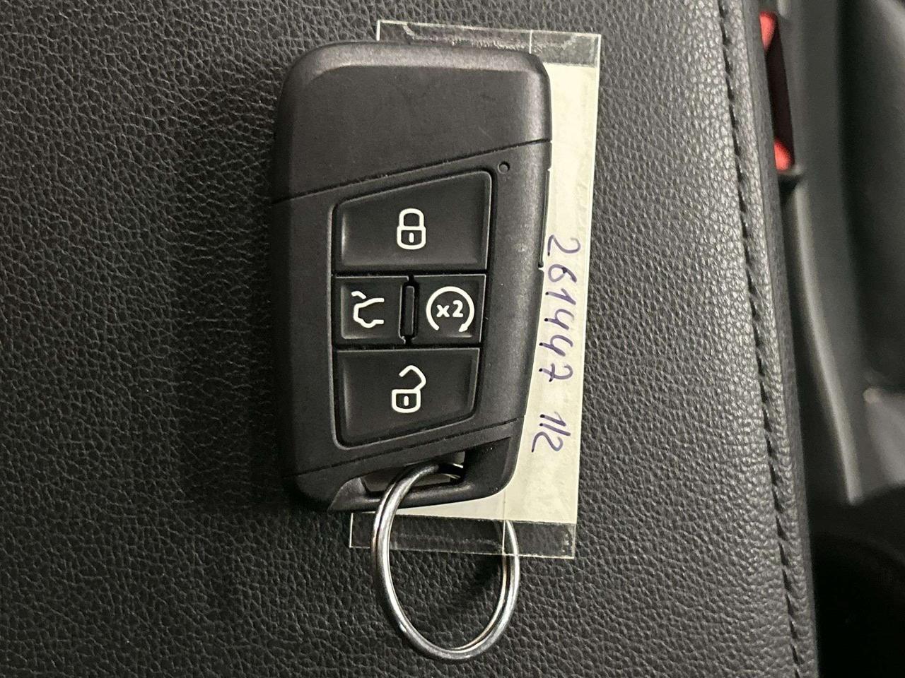2019 Volkswagen Tiguan HIGHLINE AWD | LEATHER | PANO ROOF | FENDER | NAV Photo